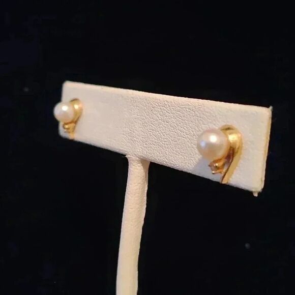 Cultured Pearl Diamond Accent Stud Earrings | TheNetJeweler 14k Gold Pearl & Diamond accent Stud earrings